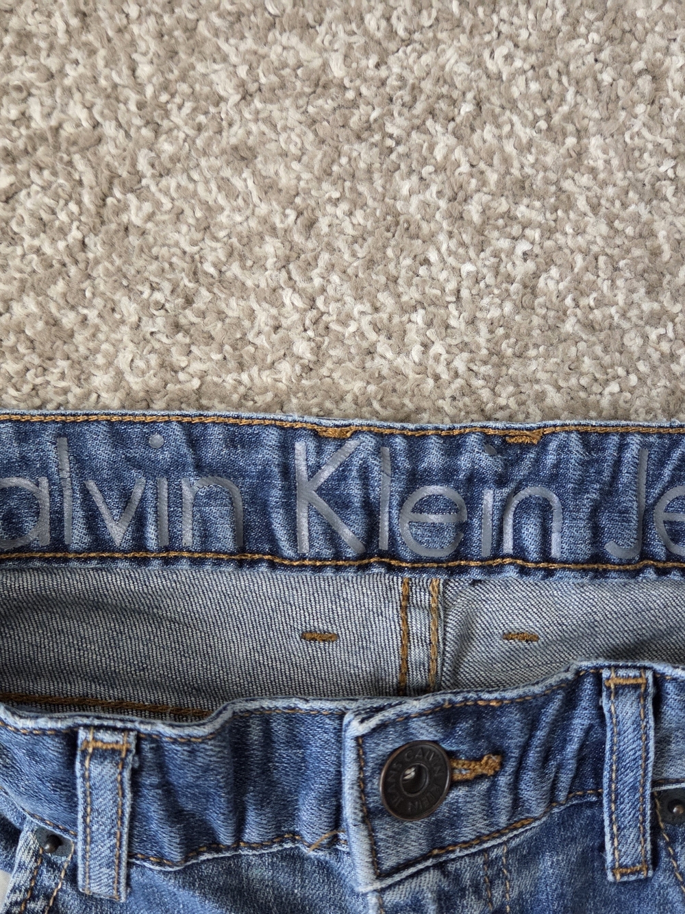 Calvin Klein Midrise Bermuda Jeans Shorts 28/6 98% Cotton Faded Wash Cuffed - Picture 8 of 10